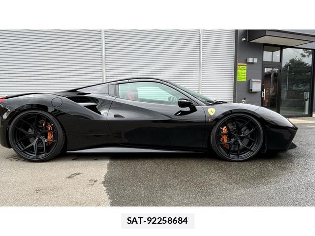 Ferrari 488 Spider 2016-06 7794838-3