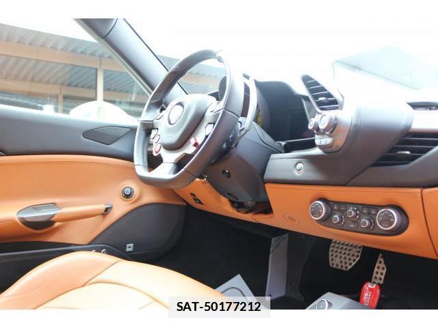 Ferrari 488 Spider 2019-06 7799746-5