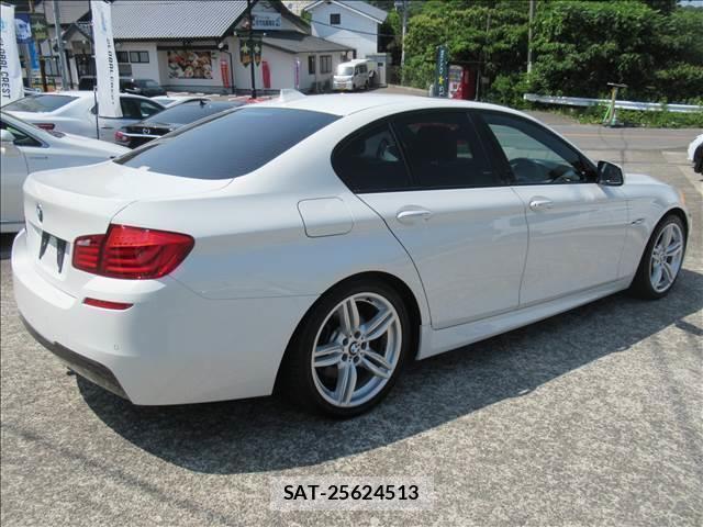 Bmw 5 SERIES 2011-04 7802656-1
