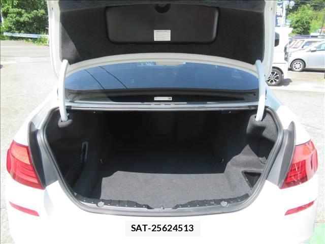 Bmw 5 SERIES 2011-04 7802656-18