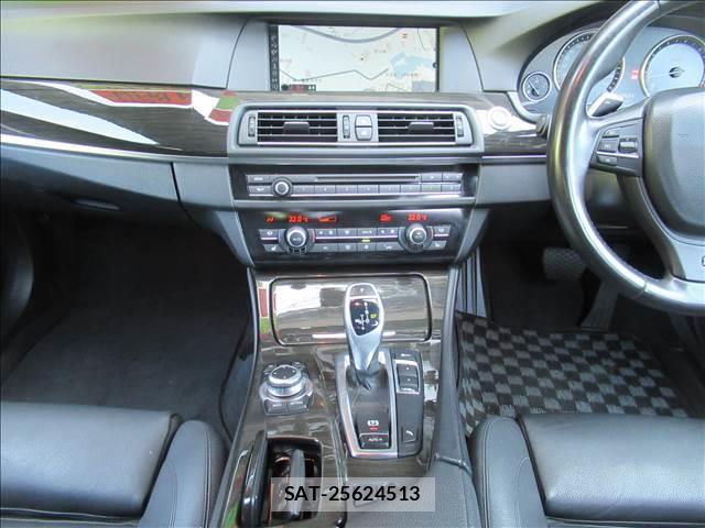 Bmw 5 SERIES 2011-04 7802656-5