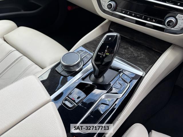 Bmw 5 SERIES 2021-07 7804152-13