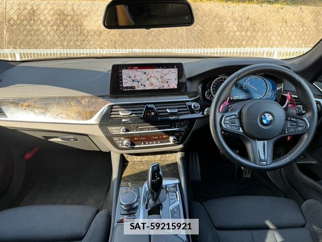 Bmw 5 SERIES 2017-06 7808293-1