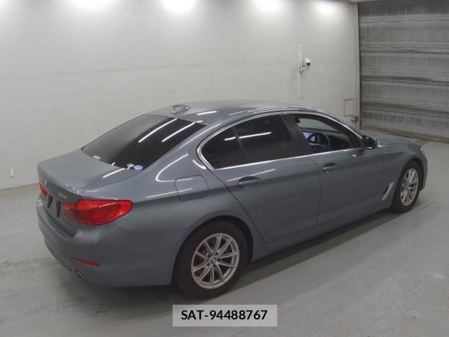 Bmw 5 SERIES 2017-10 7809167-1