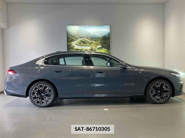 Bmw 5 SERIES 2025-10 7809737-2