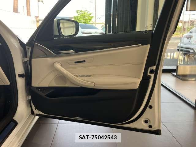 Bmw 5 SERIES 2021-04 7810177-9