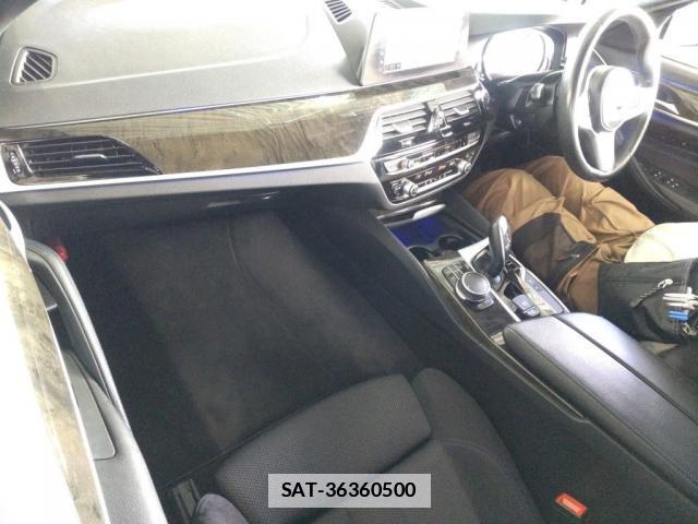Bmw 5 SERIES 2018-06 7810451-2