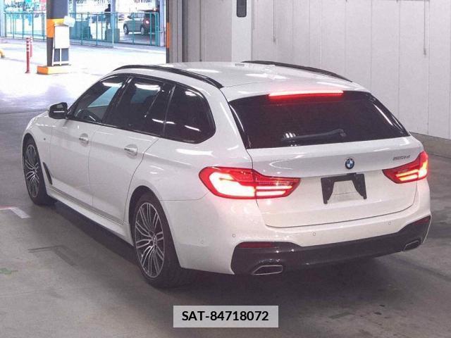 Bmw 5 SERIES 2017-11 7810476-1