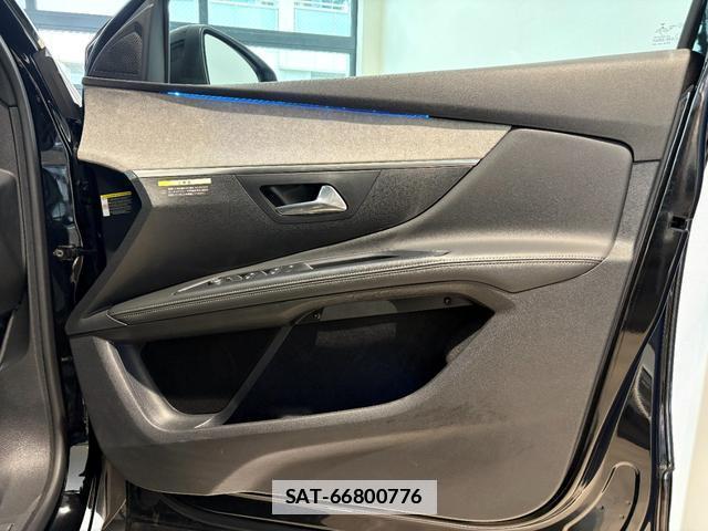 Peugeot 5008 2022-07 7806614-12