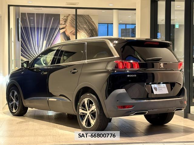 Peugeot 5008 2022-07 7806614-2