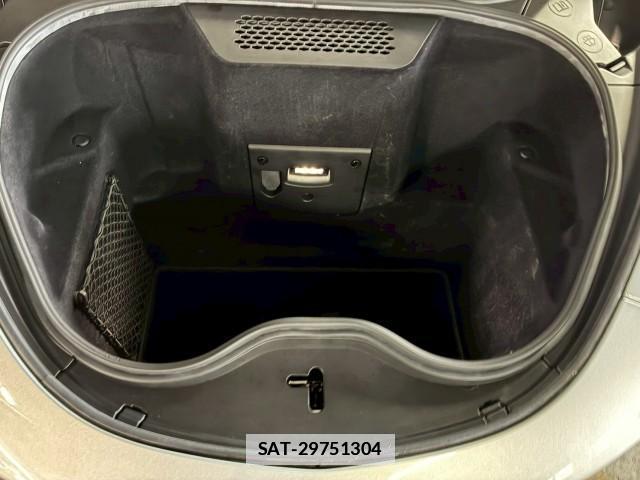 McLaren 570S 2017-09 7805806-12