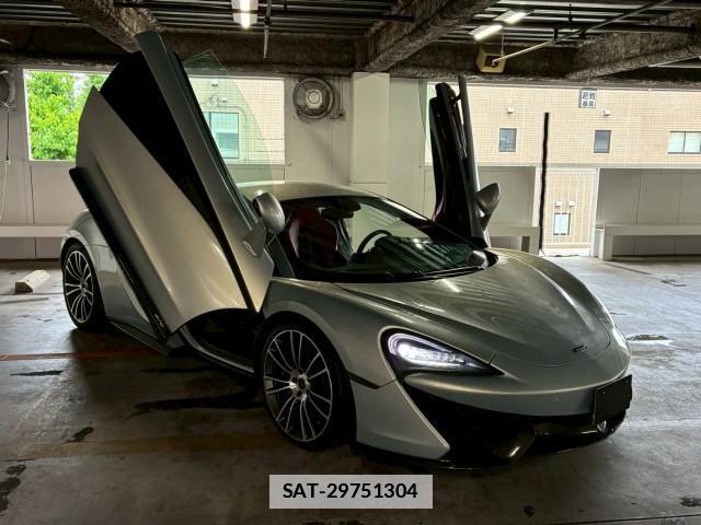 McLaren 570S 2017-09 7805806-4