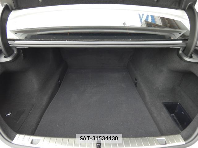 Bmw 7 SERIES 2019-10 7794555-9