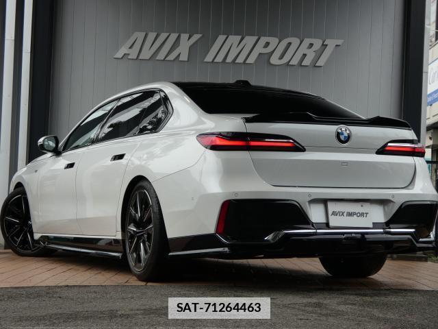Bmw 7 SERIES 2022-12 7798482-1