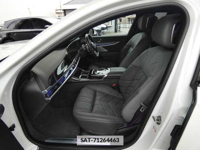 Bmw 7 SERIES 2022-12 7798482-16
