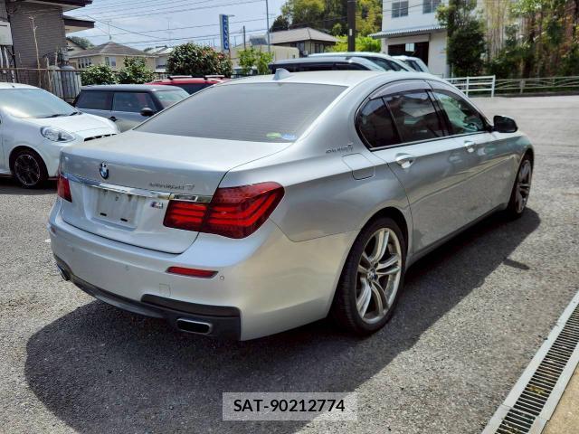 Bmw 7 SERIES 2014-03 7798902-2