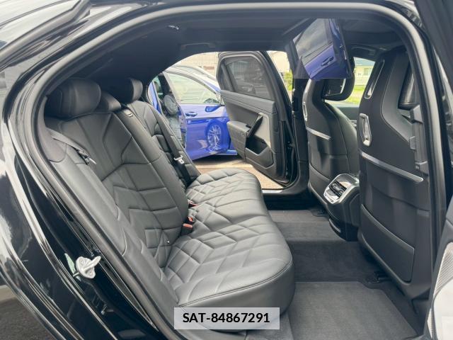 Bmw 7 SERIES 2023-04 7806190-6