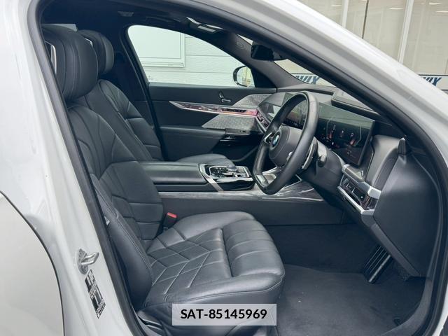Bmw 7 SERIES 2023-04 7806198-6