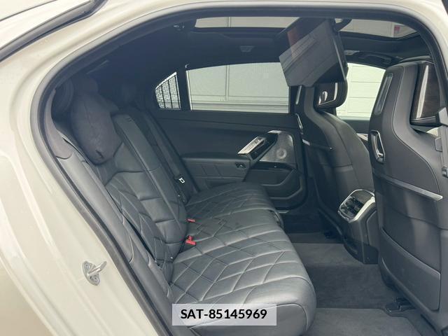 Bmw 7 SERIES 2023-04 7806198-7