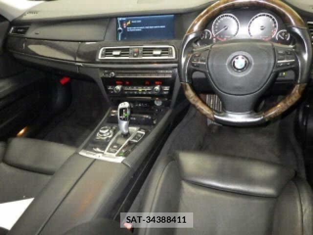 Bmw 7 SERIES 2010-09 7811054-2