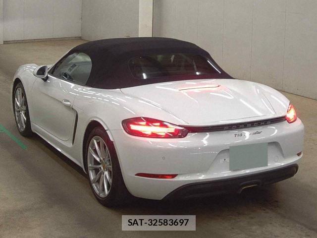 Porsche 718 Boxster 2016-08 7810961-5