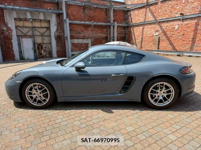 Porsche 718 Cayman 2017-02 7793789-9