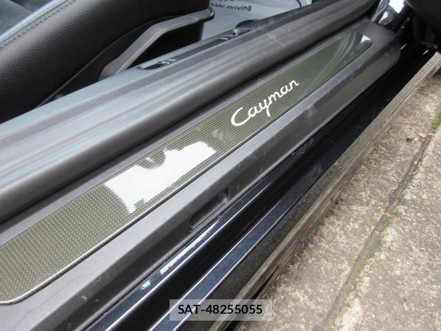 Porsche 718 Cayman 2018-03 7804354-12