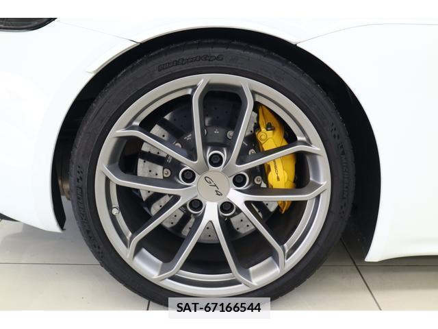 Porsche 718 Cayman 2020-04 7809309-12
