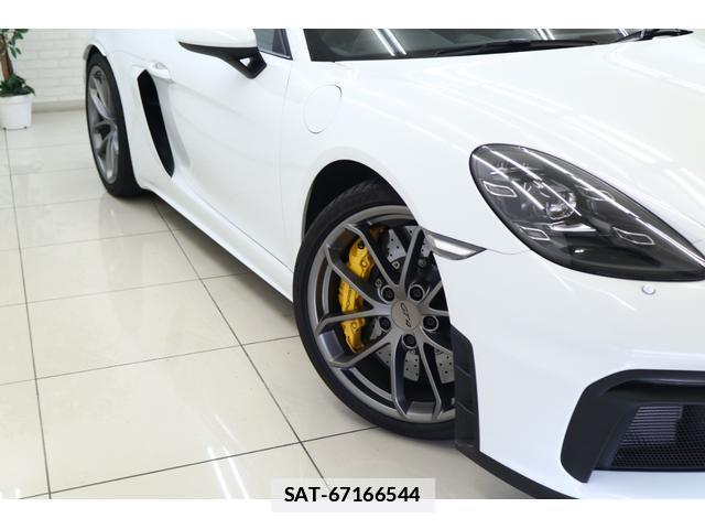 Porsche 718 Cayman 2020-04 7809309-15