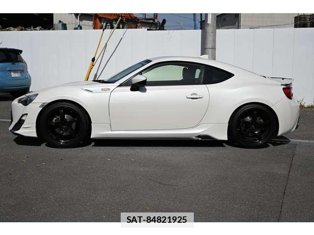 Toyota 86 2015-06 7796587-6
