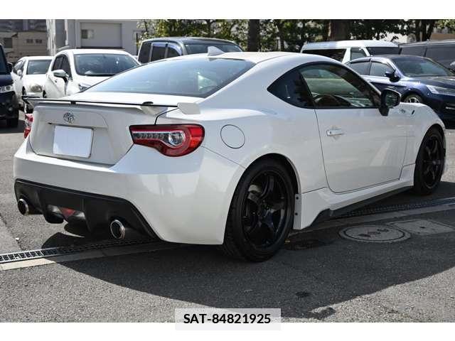 Toyota 86 2015-06 7796587-8