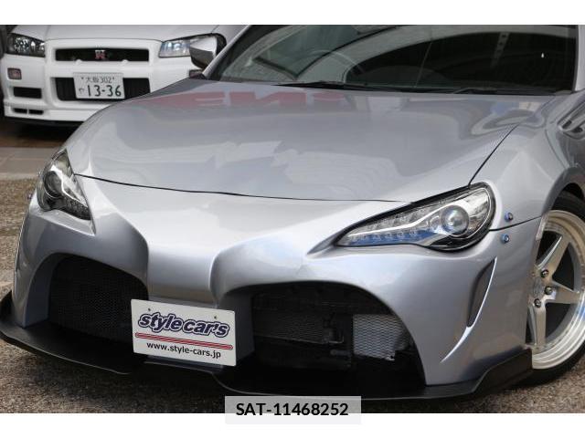 Toyota 86 2018-08 7797734-1