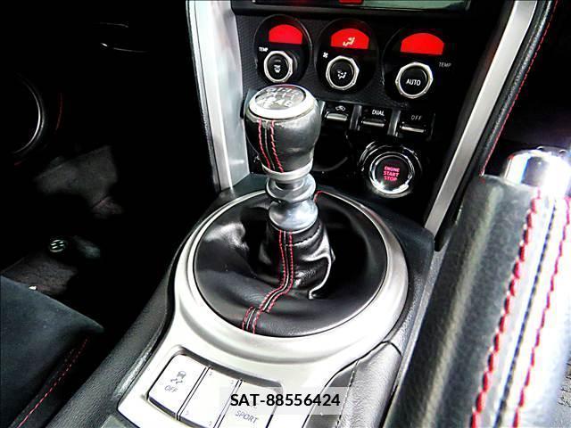 Toyota 86 2014-06 7802848-16