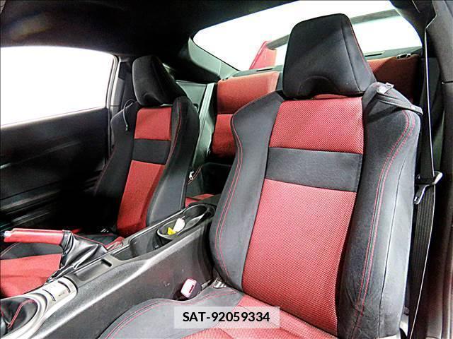 Toyota 86 2012-09 7802855-18