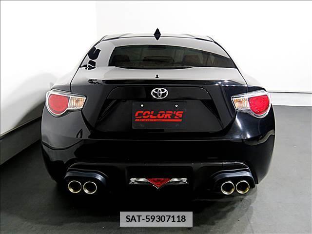 Toyota 86 2013-11 7802856-13