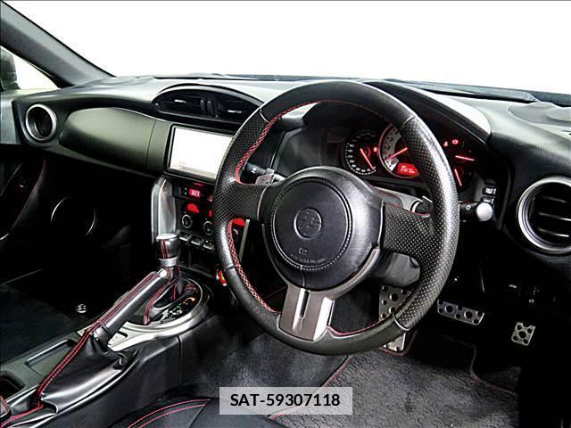 Toyota 86 2013-11 7802856-2