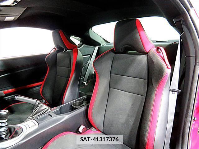 Toyota 86 2016-12 7802860-13