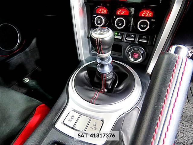 Toyota 86 2016-12 7802860-17