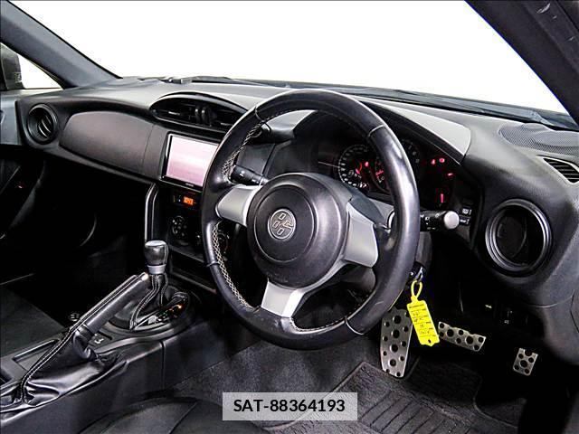 Toyota 86 2017-06 7802863-10