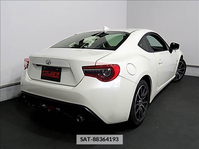 Toyota 86 2017-06 7802863-2