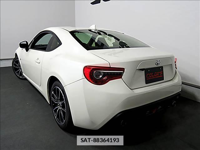 Toyota 86 2017-06 7802863-3