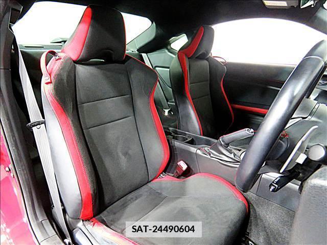 Toyota 86 2017-05 7802884-11
