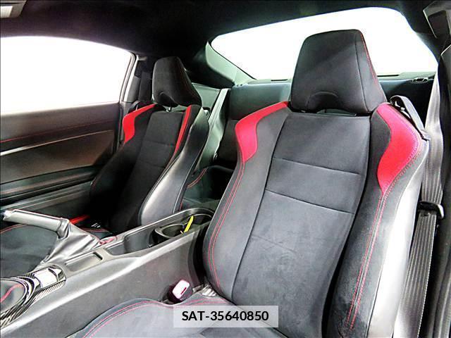Toyota 86 2012-06 7802887-13