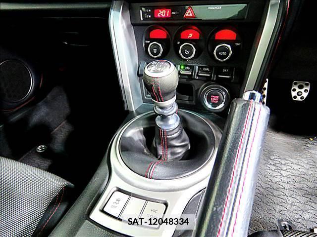 Toyota 86 2012-10 7802889-7