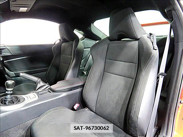 Toyota 86 2017-01 7802895-6