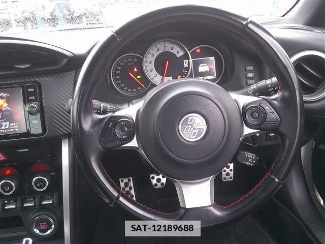 Toyota 86 2018-04 7802945-11