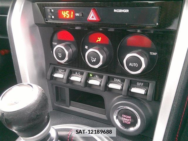 Toyota 86 2018-04 7802945-17