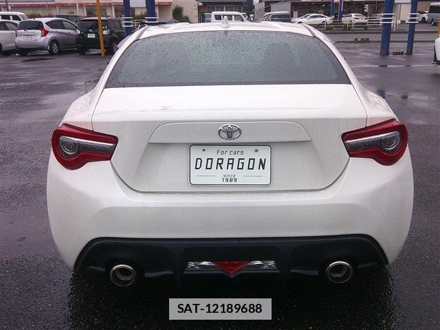 Toyota 86 2018-04 7802945-6