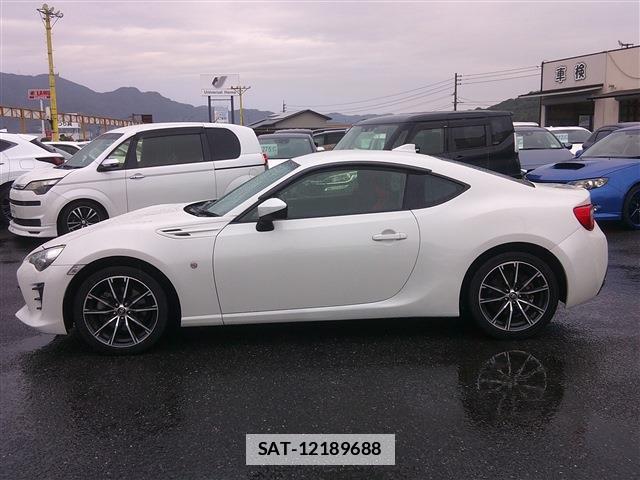Toyota 86 2018-04 7802945-8