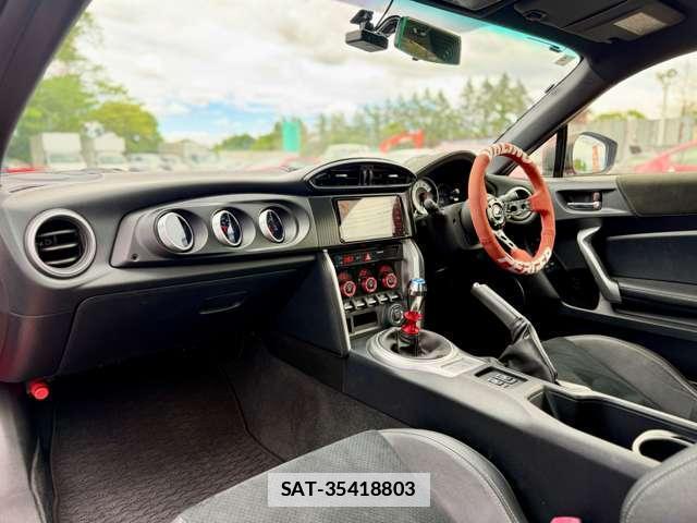 Toyota 86 2017-03 7803438-9